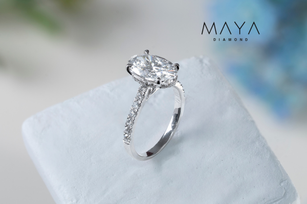 NHẪN ĐÍNH HÔN KIM CƯƠNG TÌNH YÊU - NHỮNG ĐIỀU BẠN CẦN BIẾT