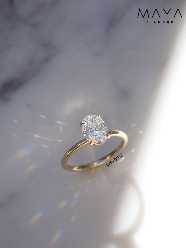 Nhẫn viên chủ Oval 2.0 ct ổ Hidden Halo đính 20 viên kim tấm, vỏ nhẫn trơn